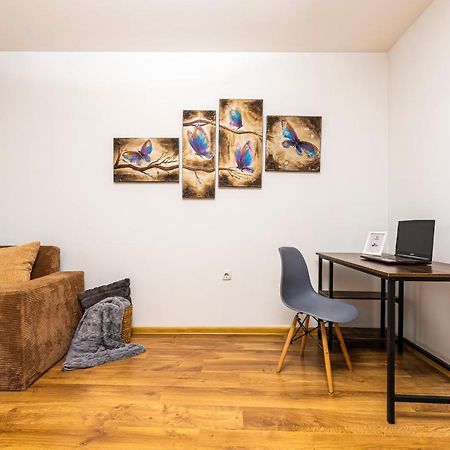 The Walnut 2Bd Apartment بلوفديف المظهر الخارجي الصورة
